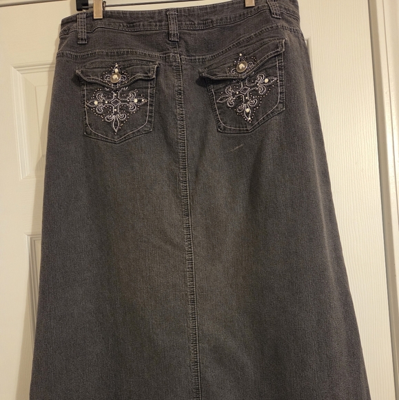 Denim Midi Jean Skirt - Picture 2 of 4